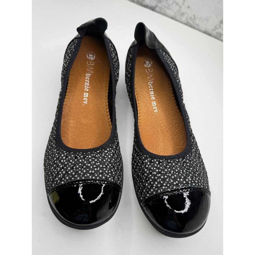Bernie‎ Mev Bella Me Black White Polka Dot Woven Patent Cap Toe Flats Womens 36